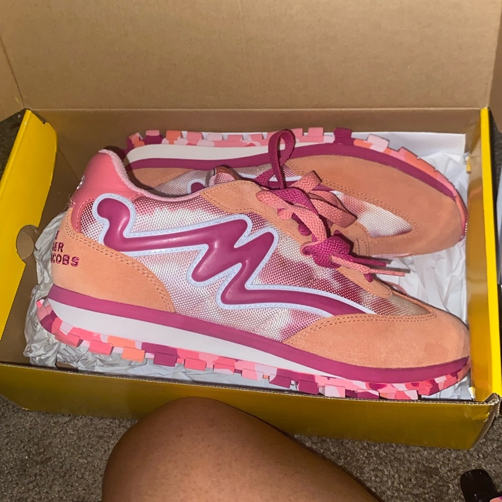 Brand new! Worn once for a certain occasion, but been in the box since. sz 9